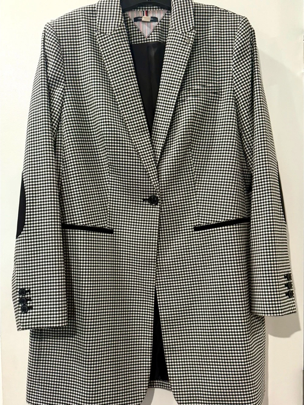 Tommy Hilfiger Black and White Houndstooth Sport Coat